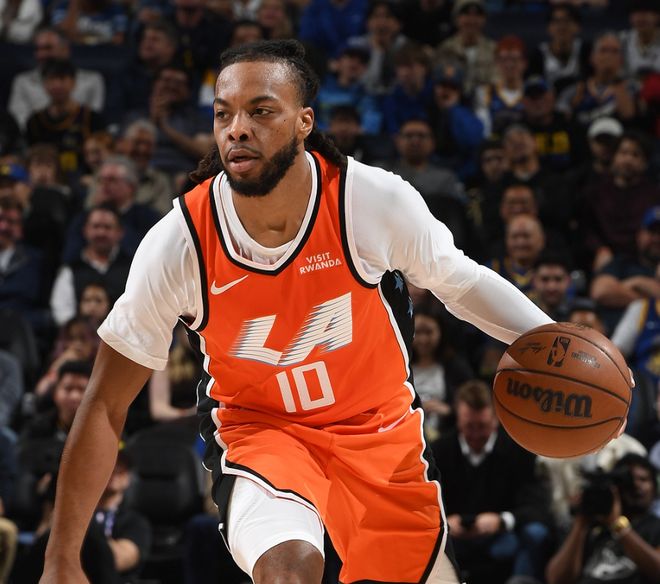 快船战绩稳步提升 小卡领衔多点开花