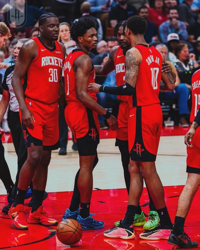 火箭客场力克灰熊杜兰特伊森爆发芬尼-史密斯数