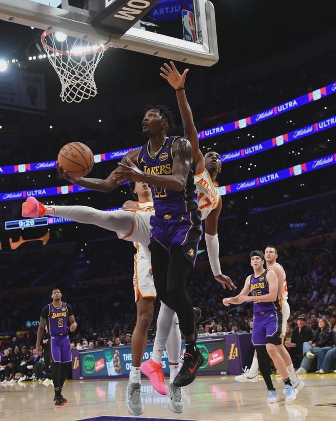 火箭客场力克灰熊杜兰特伊森爆发芬尼-史密斯数