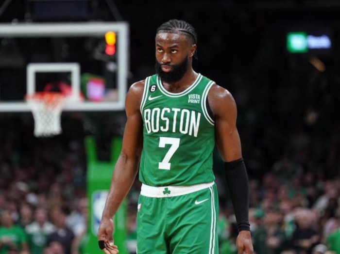 NBA常规赛MVP榜单更新 文班亚马领跑亚历山大紧追