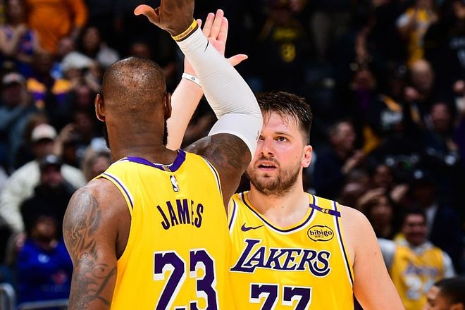 西部季后赛格局生变 雷霆马刺争夺前二席位