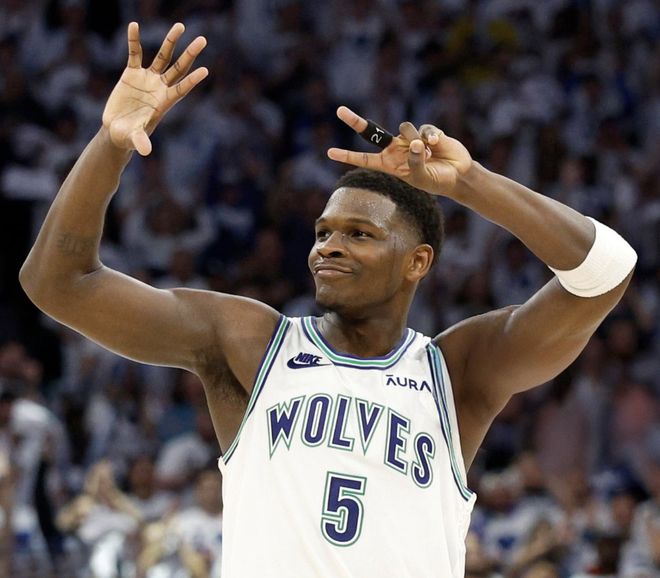 NBA季后赛多场逆转上演 森林狼力克掘金老鹰险胜